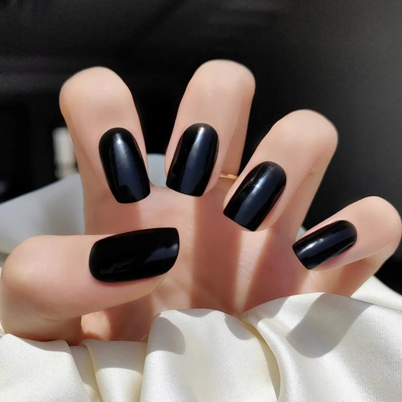 Ongles en gel semi-polymérisé | Jet Black - NG200004