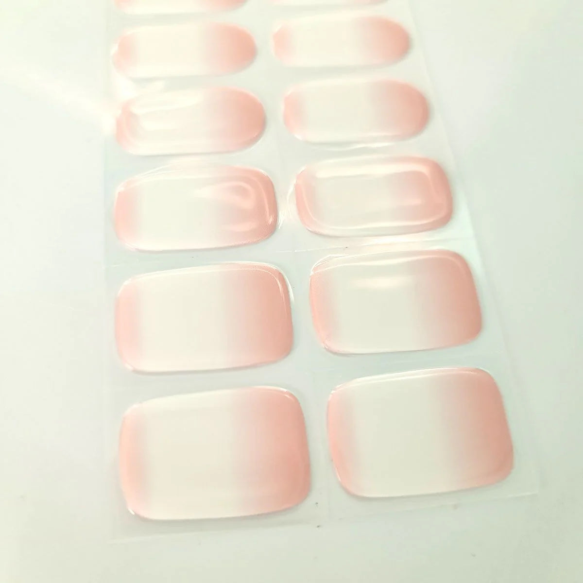 Ongles en gel semi-polymérisé | rose clair ombré - NG200142